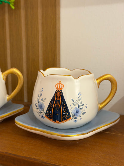 Xícara Nossa Senhora Aparecida de Porcelana Coleção Vó Bina